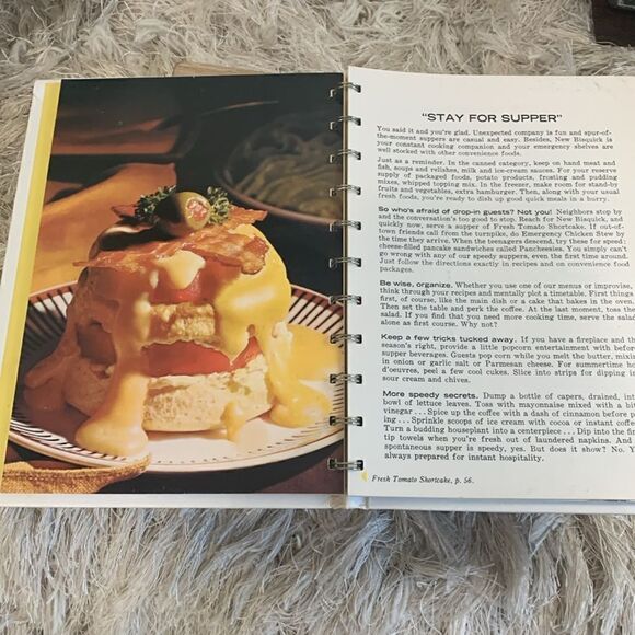 Vintage 1967 General Mills Betty
Crocker So Quick With New
Bisquick Recipe Book - Picture 11 of 17